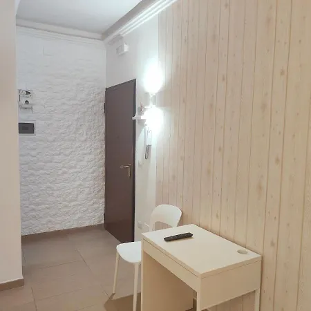 Dolphin House Таранто