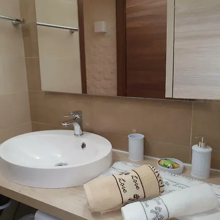 Дом отдыха Dolphin House Таранто